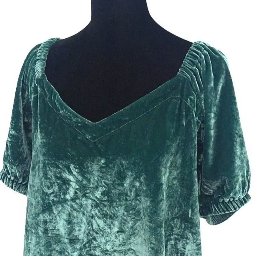Loft Women's Puff Short Sleeves Sweetheart Neckline Velvet Blouse Top Green Size